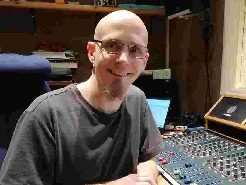 Picture of Glenn Volunteer Sound Engineer at the mixing desk