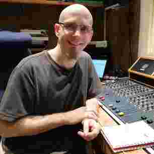 Picture of Glenn Harris sound engineer and Audio Editor